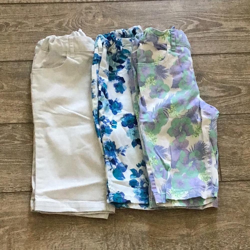 Stylish Trio of Pants in Floral and Solid Designs